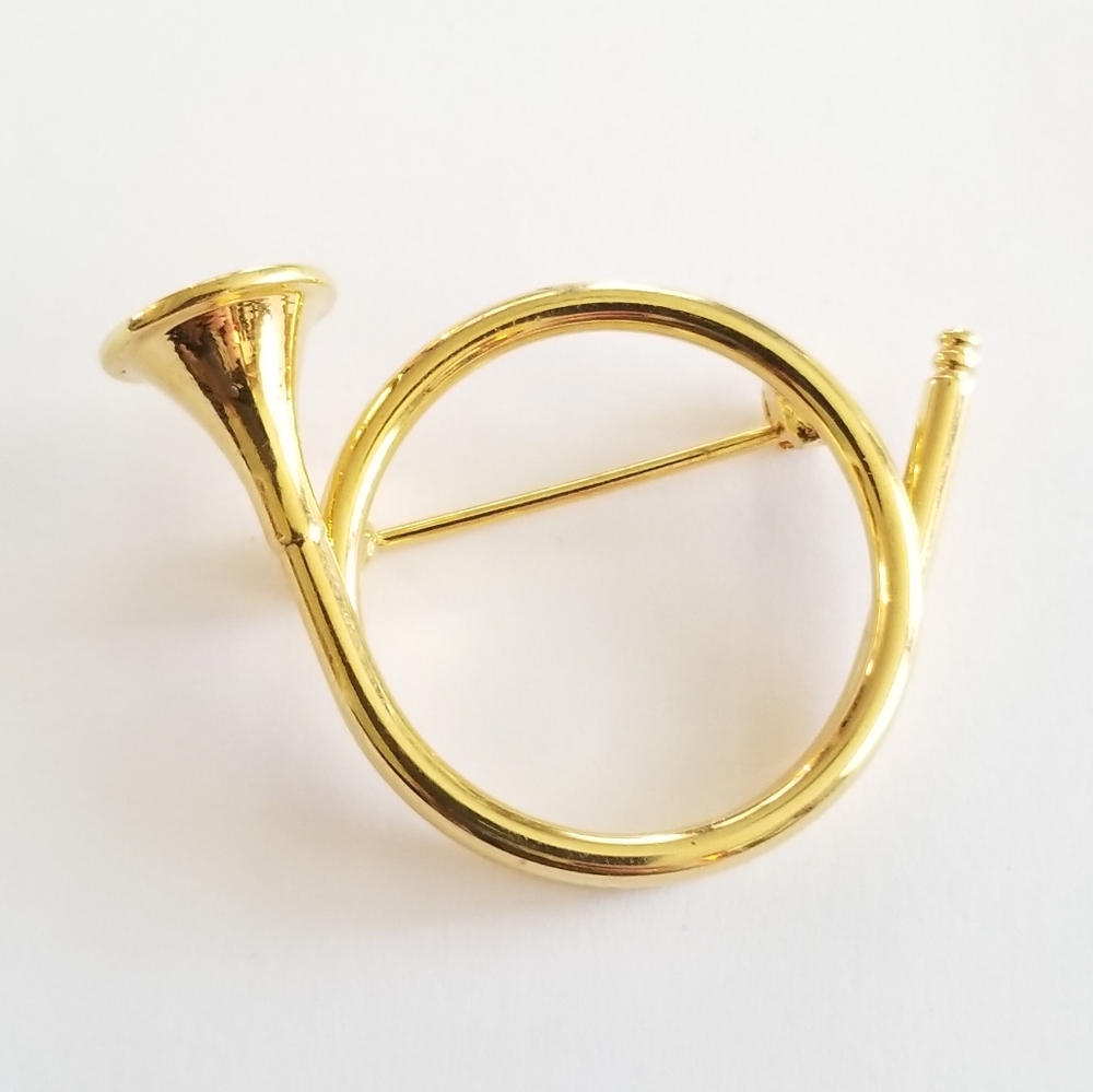 Vintage French Horn pin gold tone trumpet brooch musical instrument band
